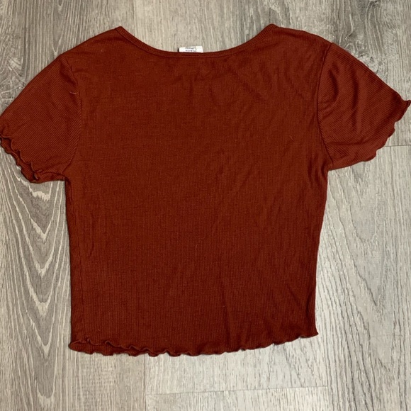 Basic ribbed top. Size medium - Picture 3 of 3